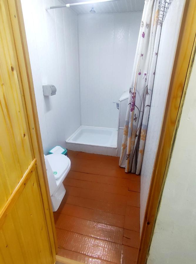 Karakol Yurt Lodge מראה חיצוני תמונה